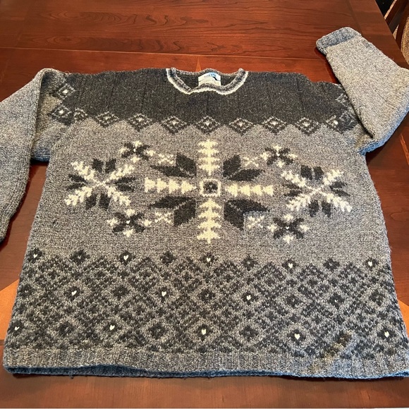 JEFFREY BANKS – 100% Wool Hand Knit (Menswear) Sweater as Women’s SKI Sweater - Picture 5 of 14